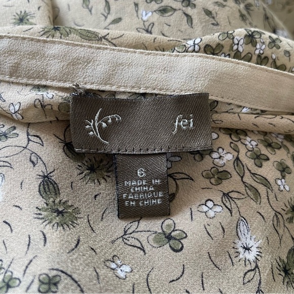 Anthropologie Fei Cavorting Flora Silk Blooms Floral Pintuck Button Top Blouse 6 - Picture 8 of 10